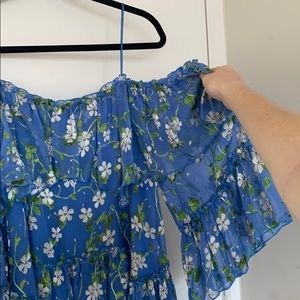 Alice + Olivia Over the shoulder top